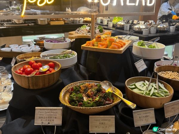 尖沙咀有一間一直以來水準都極高的酒店自助餐，就是香港朗廷酒店...