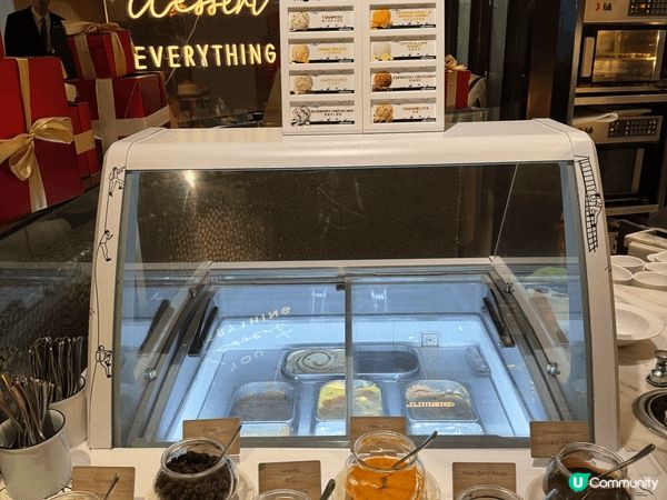 尖沙咀有一間一直以來水準都極高的酒店自助餐，就是香港朗廷酒店...