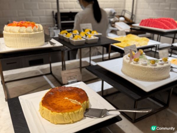 尖沙咀有一間一直以來水準都極高的酒店自助餐，就是香港朗廷酒店...