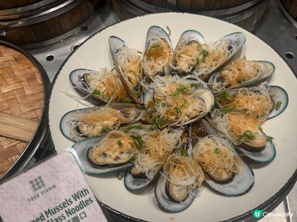9月1號去咗灣仔萬麗海經酒店食自助餐，非常之豐富,除咗有海膽...