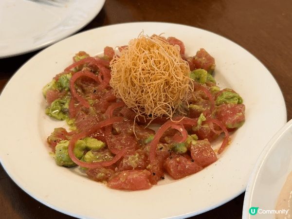 請媽咪chill 住嘆西餐，西環Pici 環境好靚，望出去係...