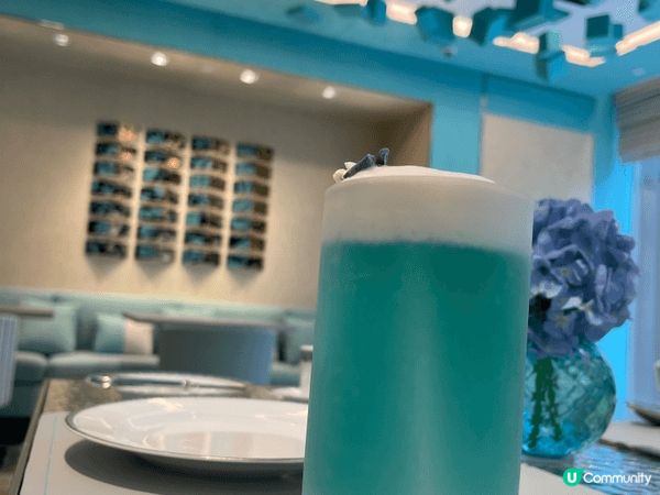 上個月去咗Tiffany Blue Box Cafe 食Af...