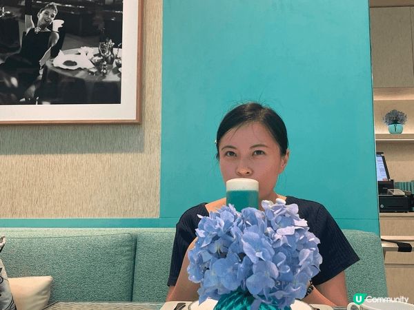 上個月去咗Tiffany Blue Box Cafe 食Af...