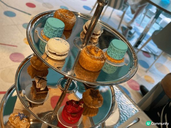 上個月去咗Tiffany Blue Box Cafe 食Af...