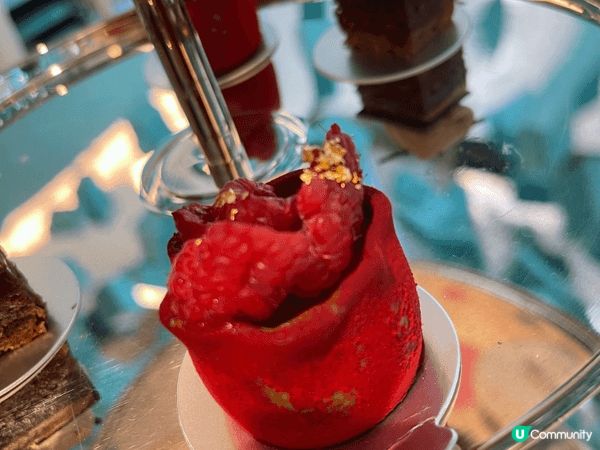 上個月去咗Tiffany Blue Box Cafe 食Af...