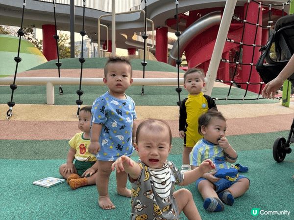 我推介的是啟德五行公園 非常適合一家大細 公園裏面設施非常多...