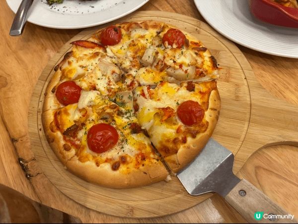 跟同事打羽毛球，完後到荷里活商場吃晚飯，WM餐廳算是不錯的了...