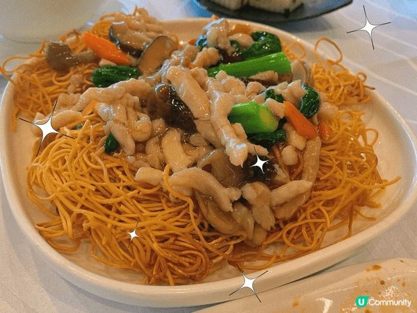 必試招牌菜: 晶瑩蝦餃皇 $33