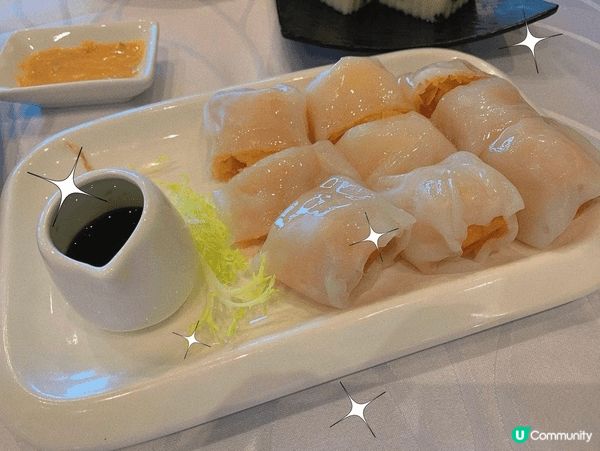 必試招牌菜: 晶瑩蝦餃皇 $33