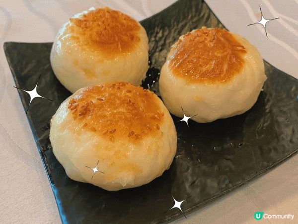 必試招牌菜: 晶瑩蝦餃皇 $33