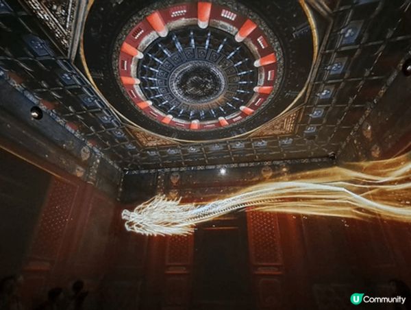 現在爆紅的香港故宮博物館，值得一遊，沒有預約導賞，職員也有很...