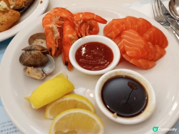 自助餐任飲任食；價錢又抵選擇又多；重點推介甜品較多款式，最重...