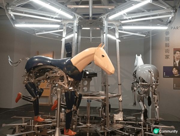 這是香港藝術館的展覽活動，有各式藝術導賞及裝置藝術，帶我們親...