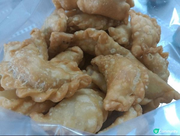 我們這一家最重視嘅節日就係農曆新年，因為一家人聚埋一齊食開年...