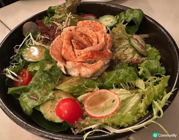 銅鑼灣樓上cafe UMI，食物質素高、有靚景，價錢又合理，...