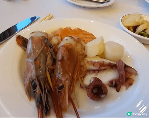 有美麗的環境,襯托美食,服務生的態度賓至如歸,和家人享受天倫...