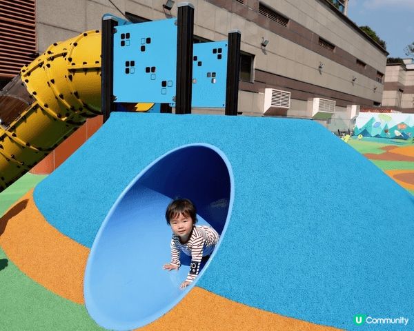 MOKO動樂園（旺角新世紀廣場）佔地約18,000呎，集玩樂...
