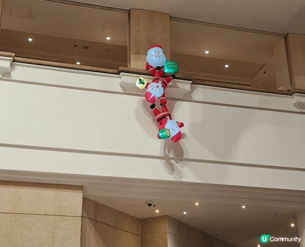 屯門黃金海岸，酒店同市集有好多聖誕佈置，無論室內室外都好有節...