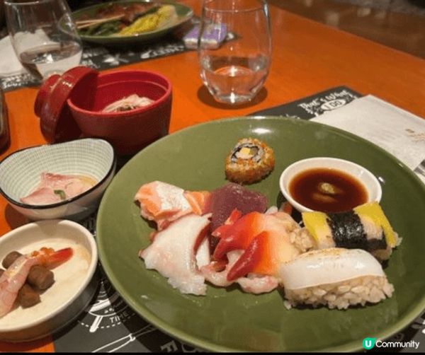 九龍香格里拉自助晚餐，有日本和牛，蒸龍蝦，剌身，食物味道ok...