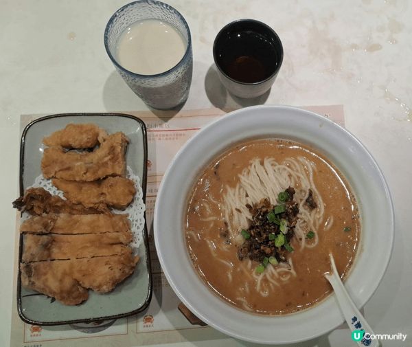 一幻拉麵招牌蝦湯拉麵，特濃蝦汁角切豚肉伴麵，夏麵館上海担担麵...