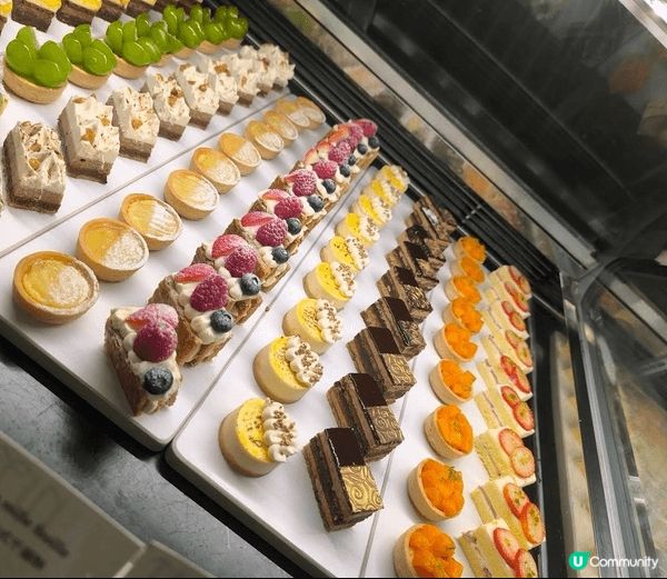 grand hyatt,的君悅絕對是香港的美食地方之一，環境...