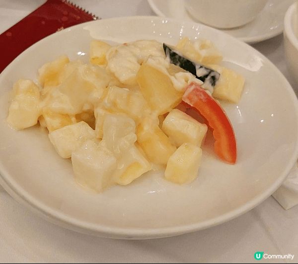 鮮果大蝦沙律：酸酸甜甜，胃口大增