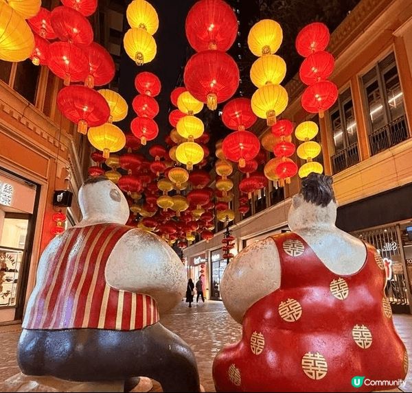 去咗灣仔利東街影相同打卡，尼度掛住滿燈籠，影相打卡效果很美。...