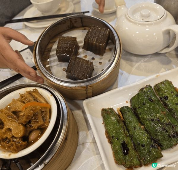 懷舊點心，超有水準，由其是蝦多士，真係好香脆，好好食！