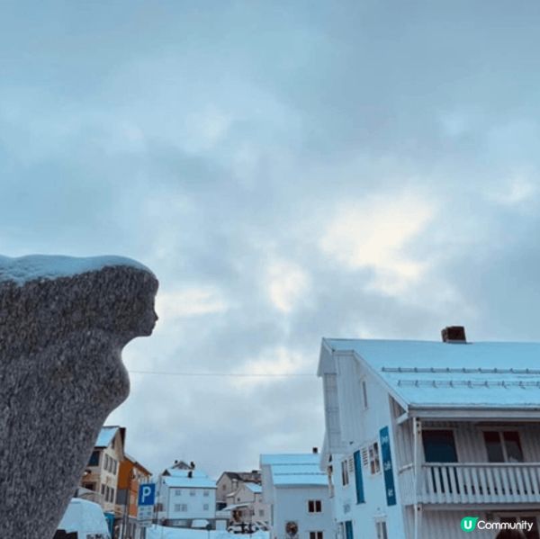 今次旅行去挪威洪寧斯沃格，真係超幸運睇到北極光，呈現橙色和綠...