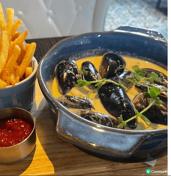 生日飯去咗悅月軒，享受法國菜，午市套餐10分扺。值得一試！