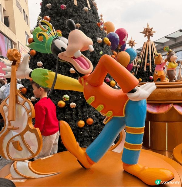 過完聖誕仲未影夠聖誕相，把握最後幾日去海港城。除了有9米高聖...