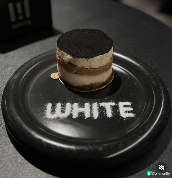 台中西區必食型格黑白風打卡酒吧Cafe