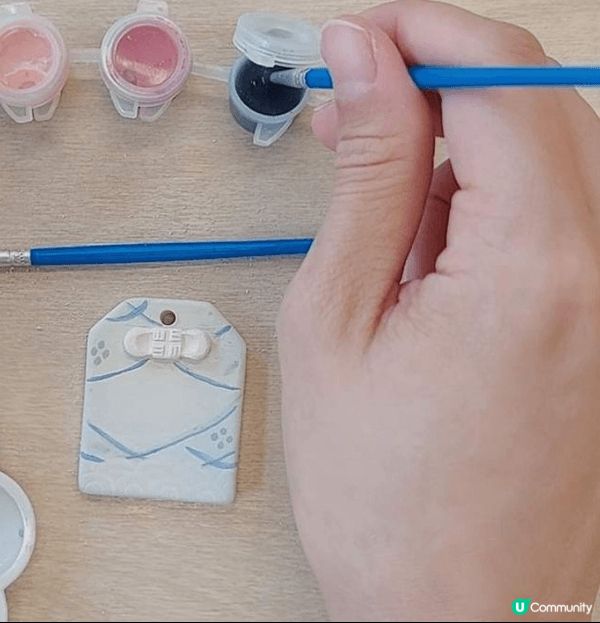 CC ART STUDIO 是一個專為手作愛好者設計的陶瓷體...