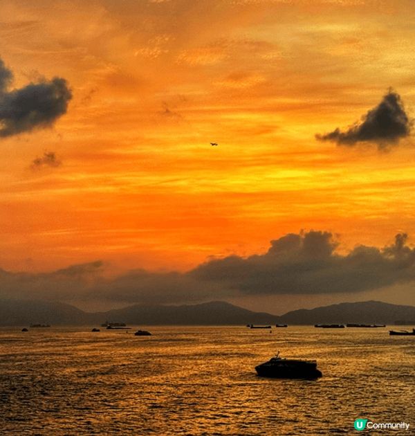 海港城及西九龍一帶一直深受本地人及遊客歡迎；一望無際的海景配...