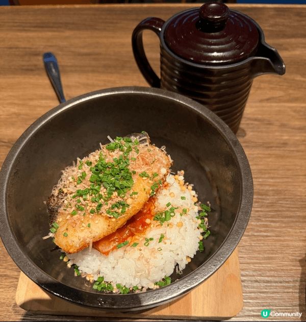 餐廳環境很美麗，可以出露台拍晚上的维多利港，食材也非常新鮮，...