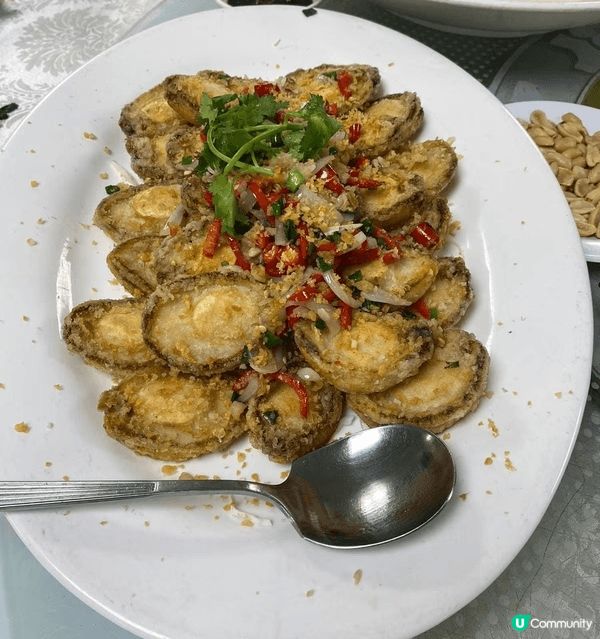 我同家人最鍾意去元朗流浮山依間酒家食海鮮，價錢合理份量又足，...