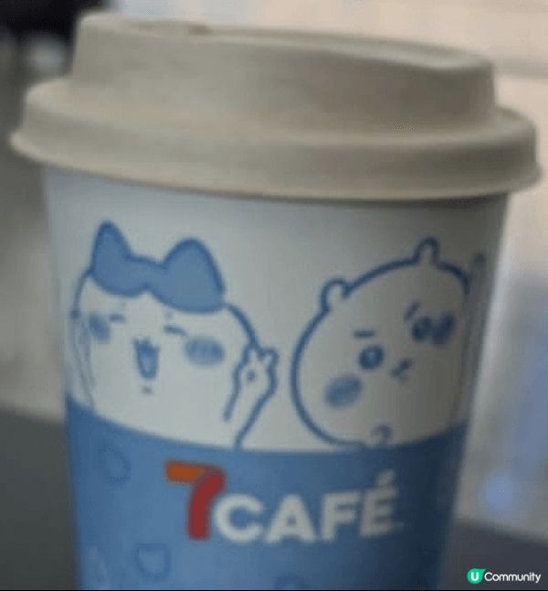 用7仔Chiikawa杯配咖啡飲零舍好飲～