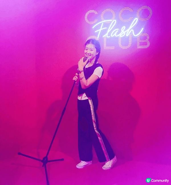 喜歡去感受不同國家文化，去旅行和試美妝