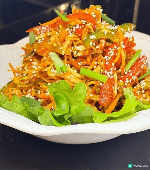 近年喜歡茹素嘅我，竟然可以找到一間東南亞Fusion素食友善...