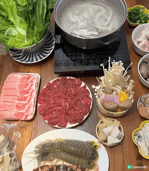 新年一定要買花，每一年我都會買一棵靚靚嘅蘭花同埋會有水仙花，...