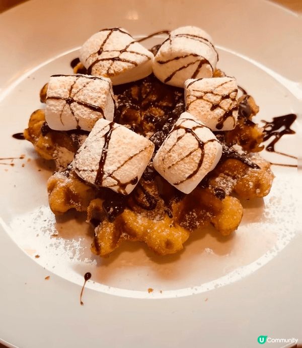 位於深圳的店鋪（鬆餅爺爺）鬆餅都是現場製作，開放式廚房可以看...