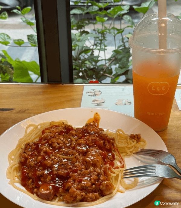 位於深圳的店鋪（鬆餅爺爺）鬆餅都是現場製作，開放式廚房可以看...