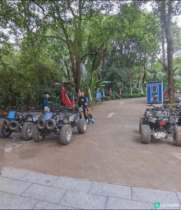 放暑假帶咗小朋友去深圳動物園，入面有山地越野車玩，仲有分兒童...