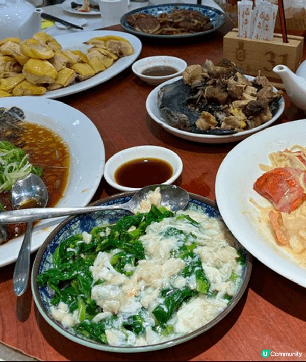 家庭聚餐選左去《泉章居》，一直都未試過非常有驚喜，上菜快夠熱...