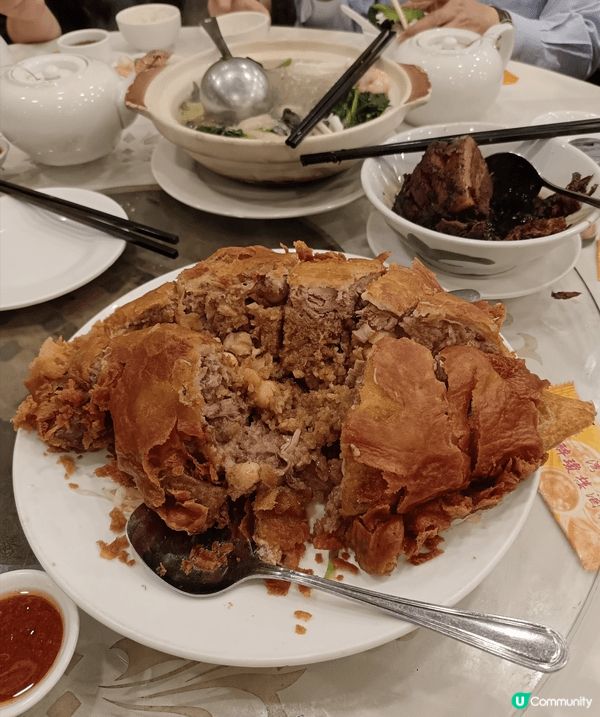 醉瓊樓曾宣布結業，但後來堅持重新開業，我們這些灣仔舊街坊自然...