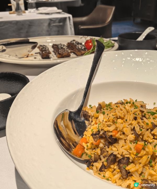 上月偷懶唔煮飯😉，嚟到深圳鳳儀呢間扒房試吓，果然冇失望，環境...