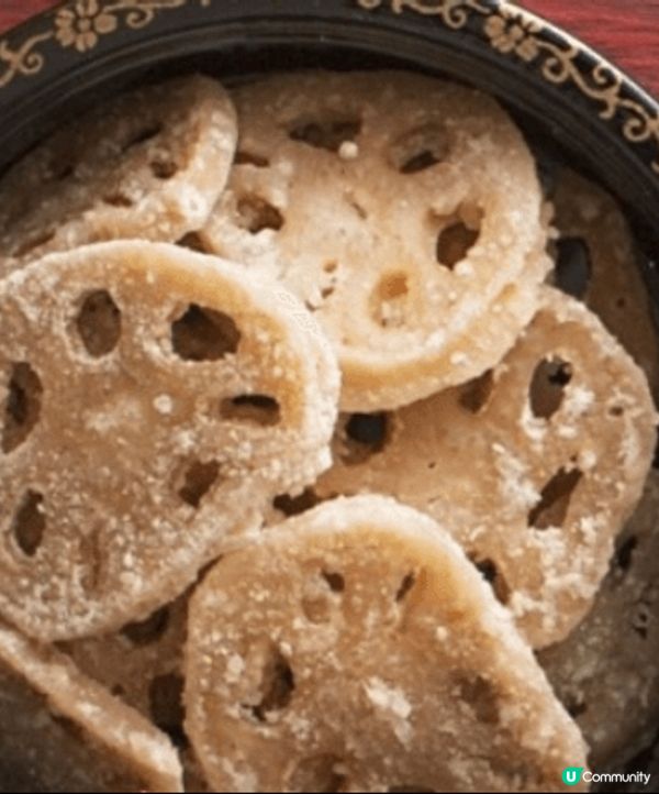 農曆新年最鍾意食蓮藕片，口感酥脆，適合當作休閒零食。 