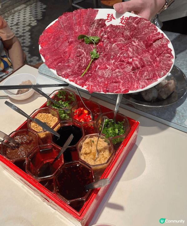 😎沒想到香港竟有這麼一間充滿特色的餐廳！