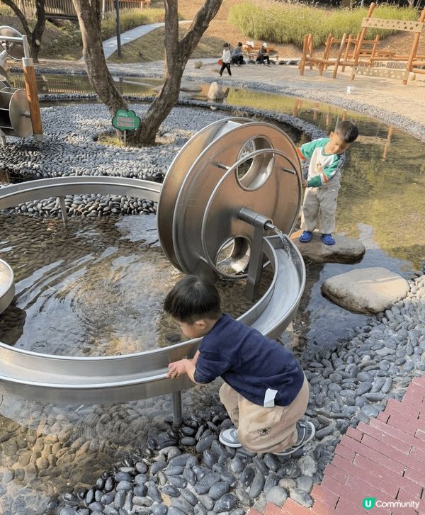 深圳零碳公園真係寶藏地黎！🌳 大草地、沙池、玩水區齊晒，外賣...
