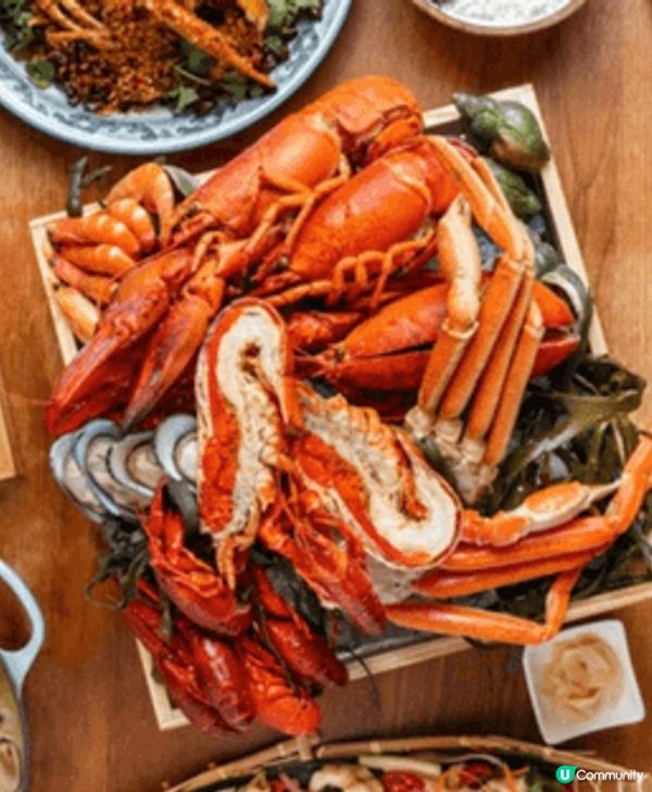 之前同朋友去過沙田帝都酒店食宵夜自助餐，食物質素不錯，環境舒...